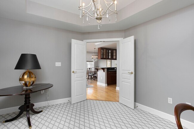 Building Photo - 1 Bedroom w/Den Condo In Meadowmont Villag...