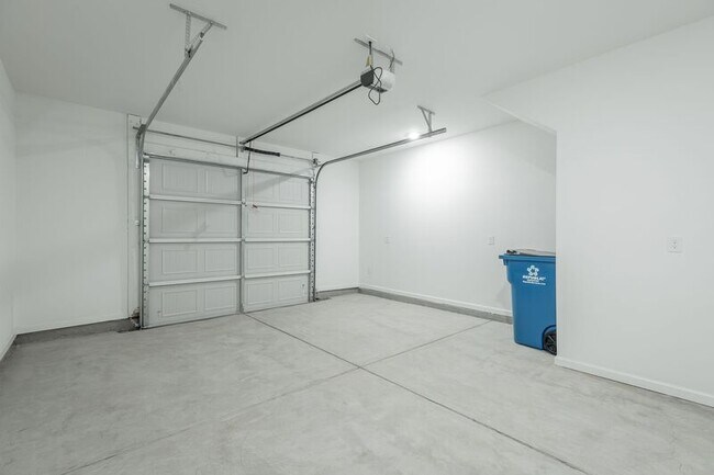Building Photo - 4186 Tillie Cir