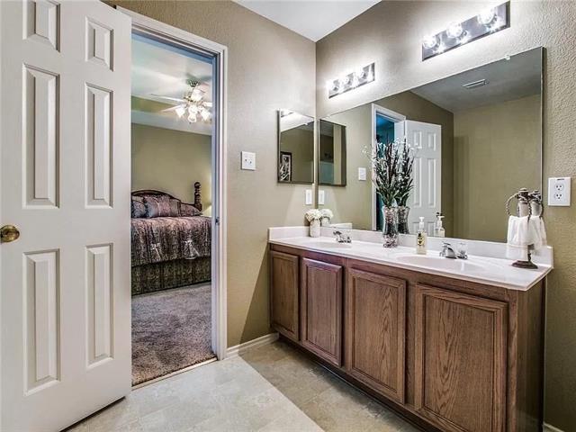 Building Photo - 12949 Cowper Dr