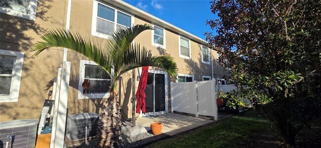 Building Photo - 9478 Silver Buttonwood St