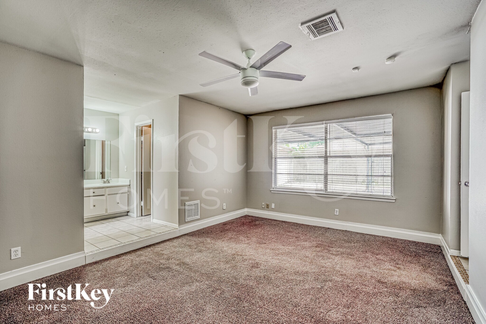 Building Photo - 6610 Rowell Ct