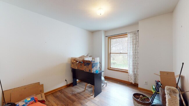 Building Photo - Beautiful Acreage