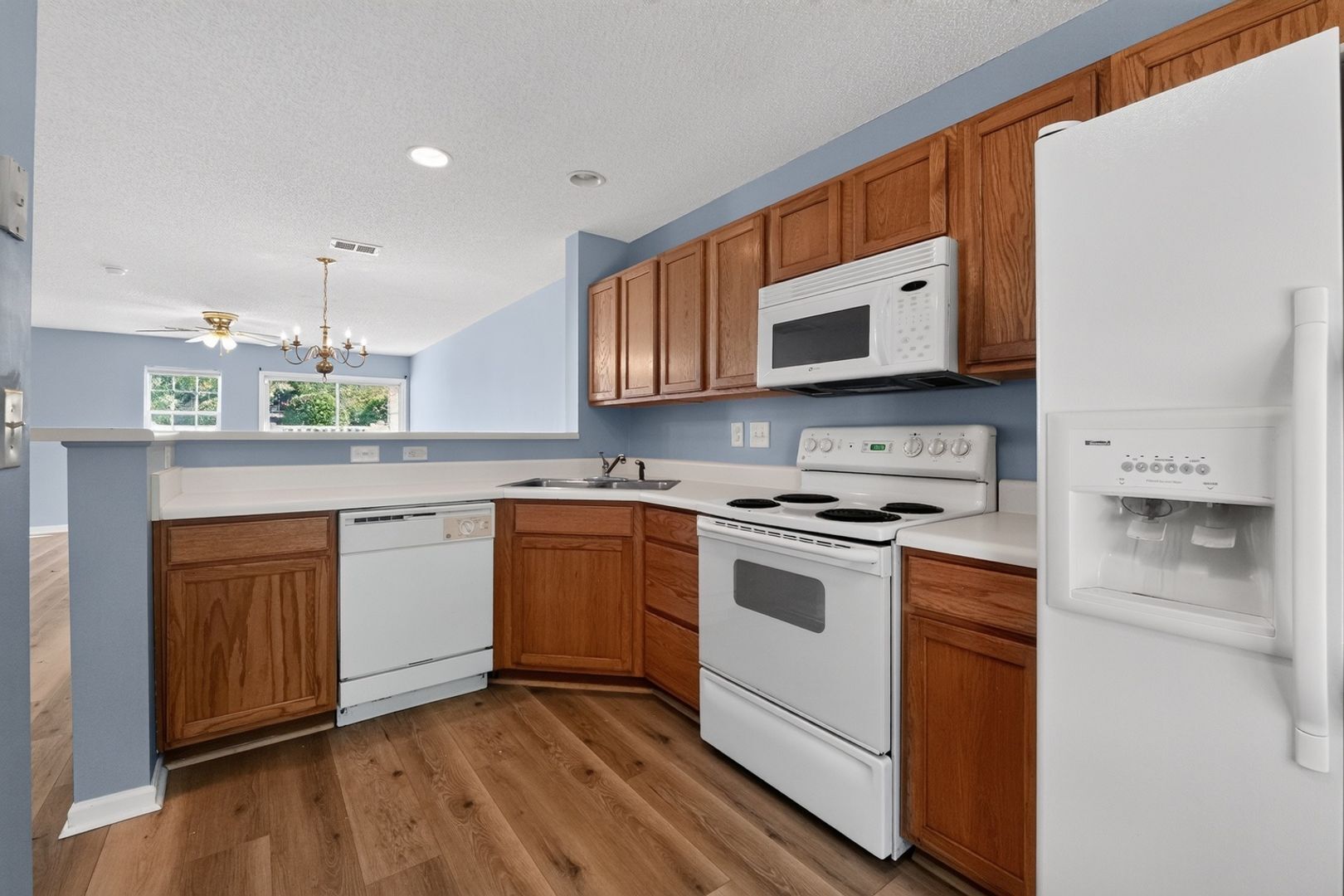 Building Photo - 204 Butler Pl
