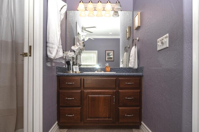 Building Photo - 21685 Merion Ct