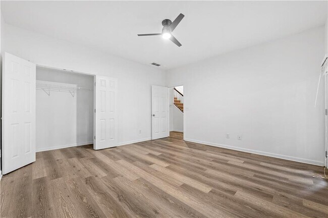 Building Photo - 2844 Loftview Square