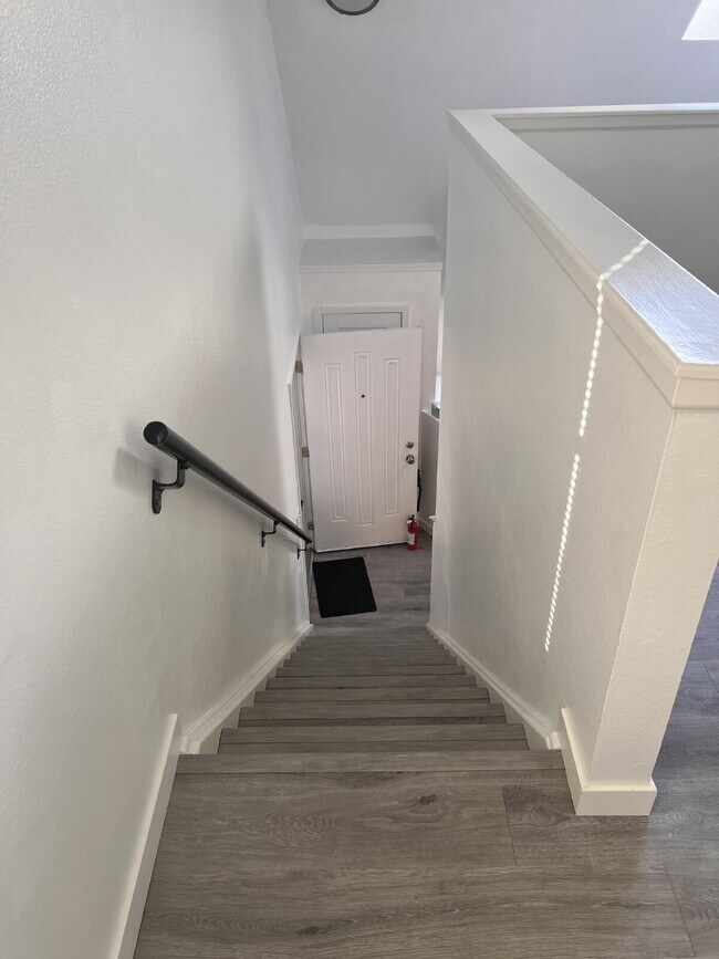 Building Photo - Newly Renovated 1-Bedroom 1-Bath Condo in Thornton! 2-Balconies, 1-Reserved Parking Spot.