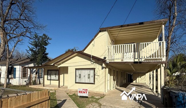 Building Photo - 206 Southlawn Ave