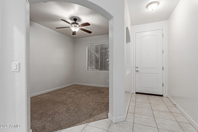Building Photo - 23759 W Magnolia Dr