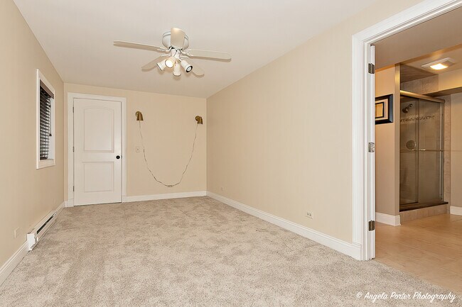 Building Photo - 756 Stonegate Rd