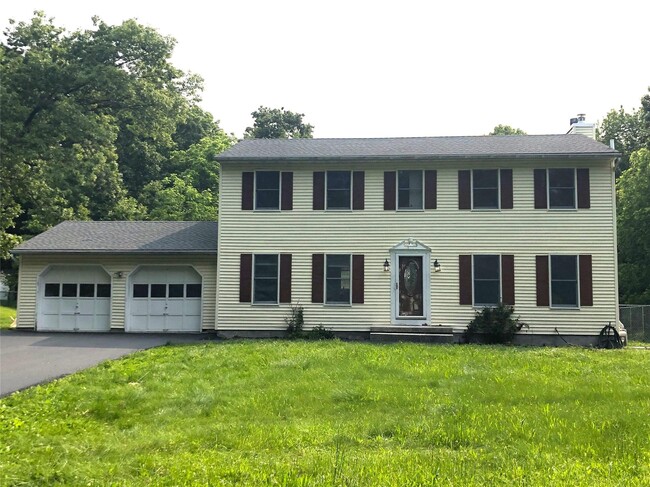 Primary Photo - 10 Farm View Rd