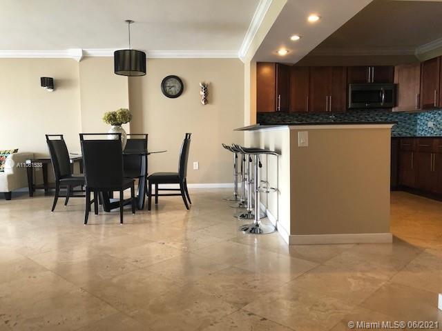 Building Photo - 2801 NE 183rd St