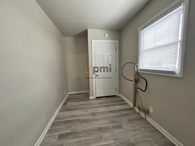 Building Photo - 106 Carter St