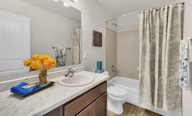 Building Photo - 2030 Birmingham Loop