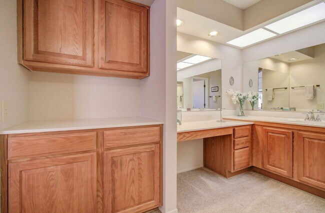 Building Photo - 14743 W Yosemite Dr