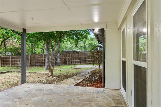 Building Photo - 613 Overland Trail
