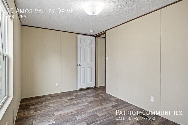 Building Photo - 20 Amos Valley Dr