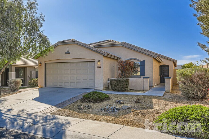 Building Photo - 2244 S 238th Ln
