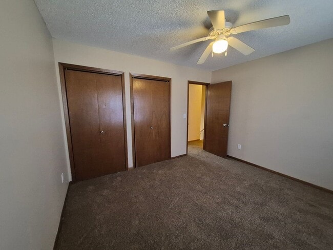 Building Photo - 1761-1763 E Lacona Avenue