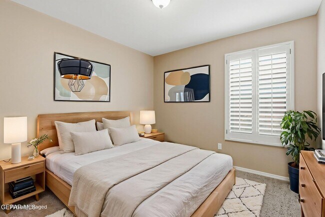 Building Photo - 14809 Tierra Crystal Ave
