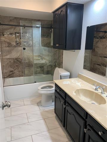 Building Photo - 1520 Parkside Dr