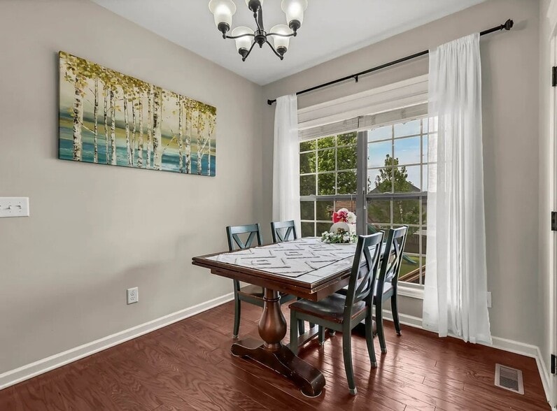 Building Photo - 425 Carson Bailey Court