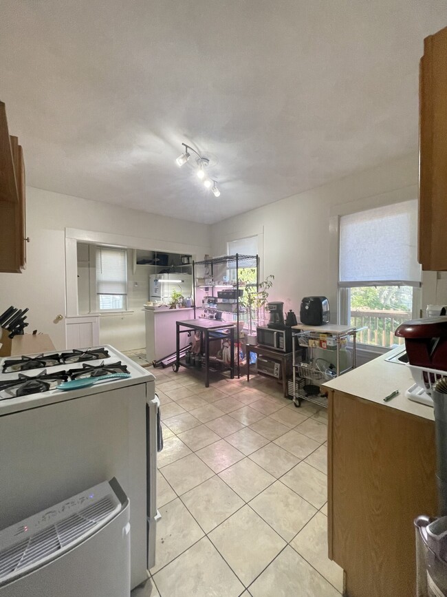 Building Photo - 509 Washington St