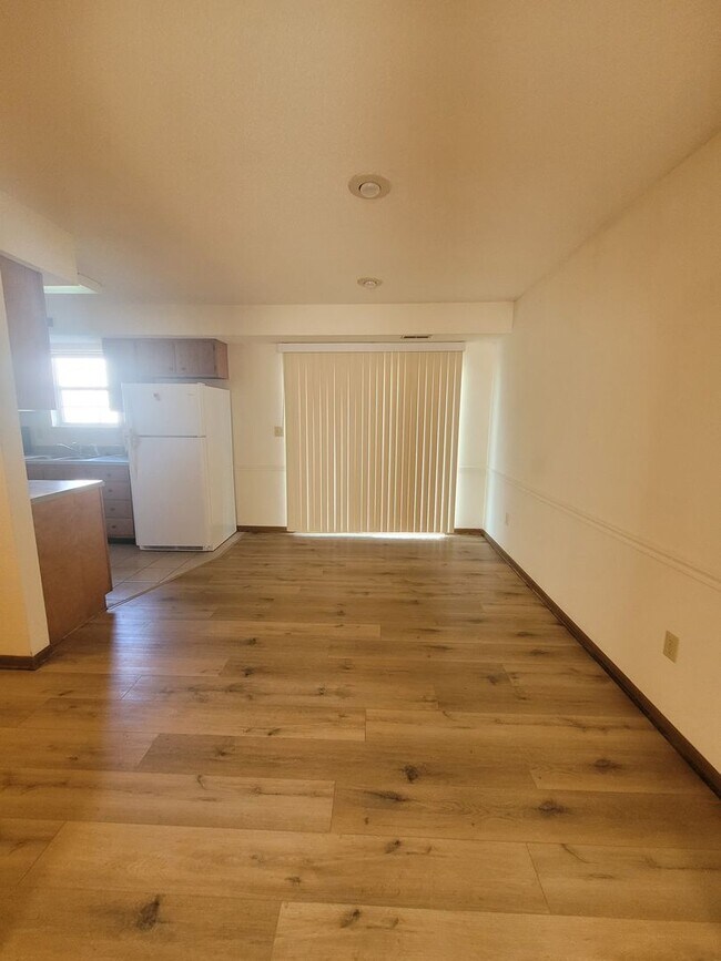 Building Photo - 2301-2303 Monmouth Ct