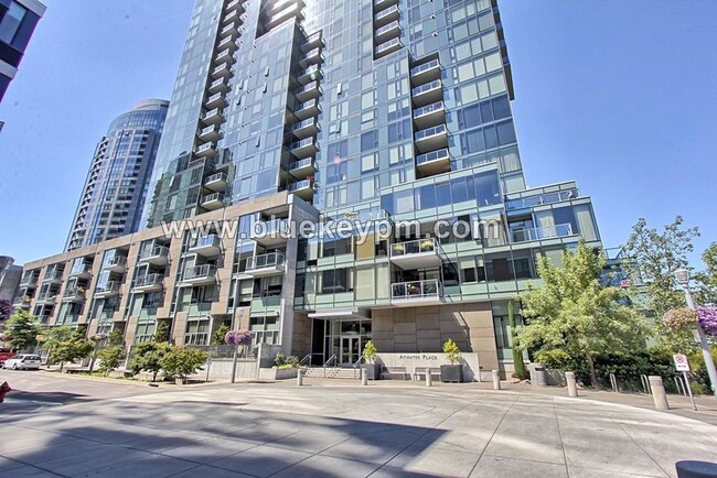 Building Photo - 2 Bed, 2 Bath Condo with 24 HR Concierge a...