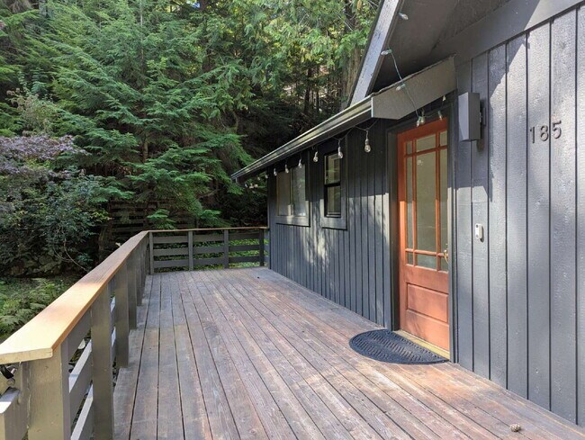 Building Photo - 3-Bed Retreat with Forest Abundance