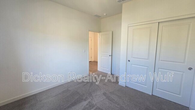 Building Photo - 7571 Grassy Plns Dr