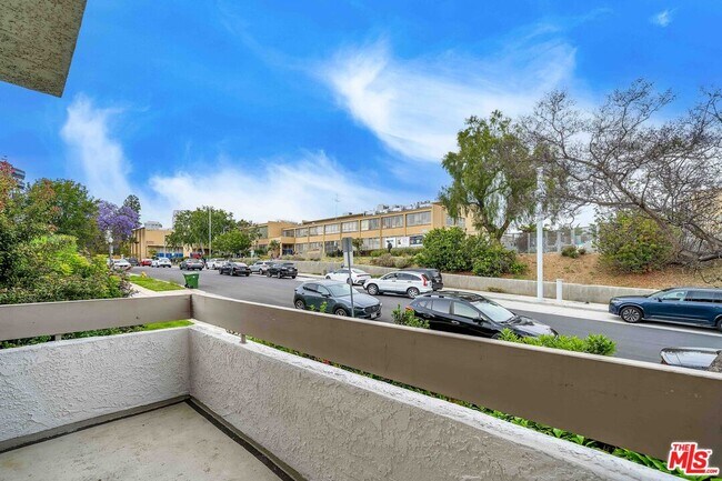 Building Photo - 1655 Selby Ave