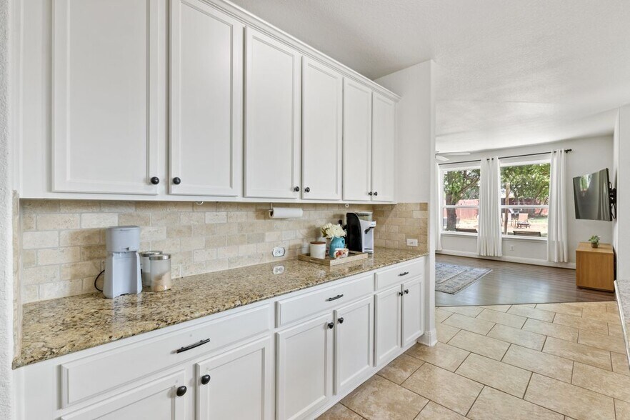 Building Photo - 22438 Akin Fawn