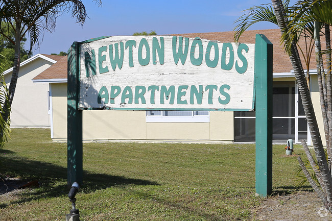 Community - Newton Woods Apartments