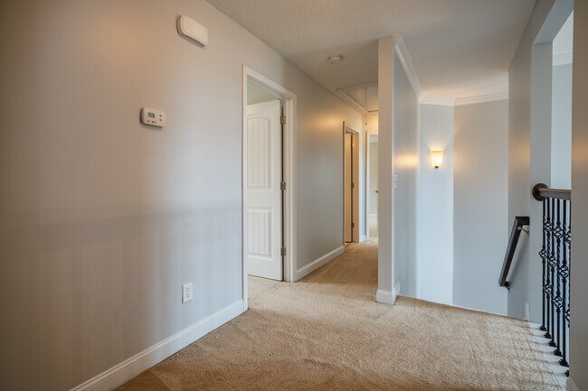 Building Photo - 157 Outpost Trl