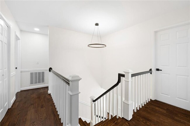 Building Photo - 5231 Sunset Trail