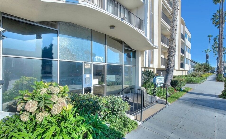 Building Photo - 1770 Ximeno Ave