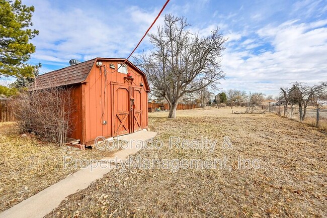 Building Photo - 1450 S Knox Ct