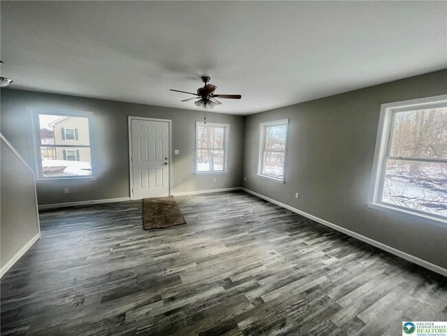 Building Photo - 138 Chestnut St