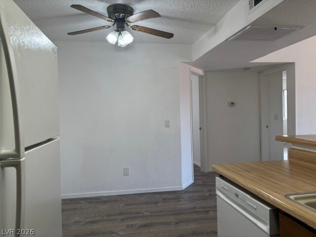 Building Photo - 3780 Desert Marina Dr