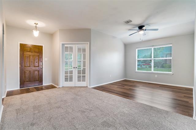 Building Photo - 3690 Chestnut Trail