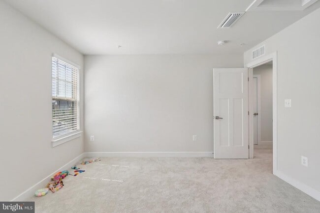 Building Photo - 14641 Silver Hammer Wy