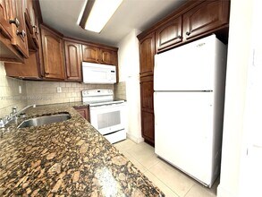 Building Photo - 495 NW 72nd Ave