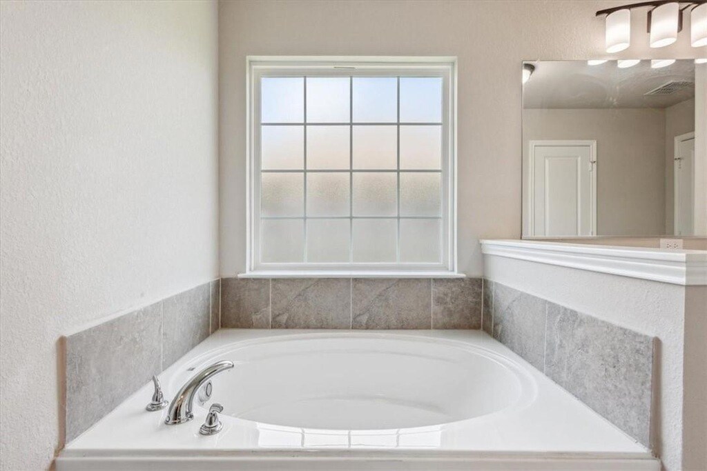 Building Photo - 4412 S Fork Ranch Rd