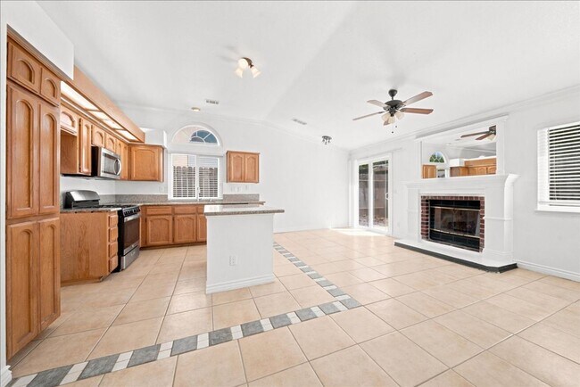 Building Photo - 8408 Silver Run Way