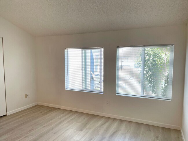 Building Photo - Updated 2 Bedroom Condo in Rohnert Park w/...