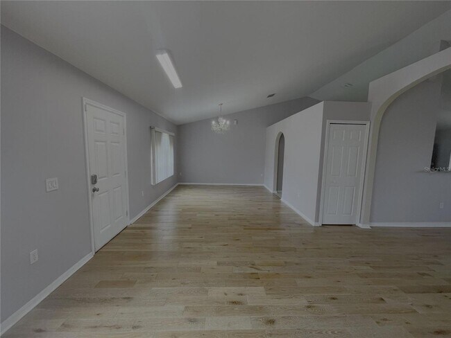 Building Photo - 4535 SW 42nd St