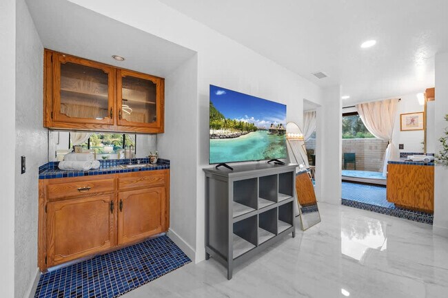 Building Photo - 14552 Skyline Truck Trail