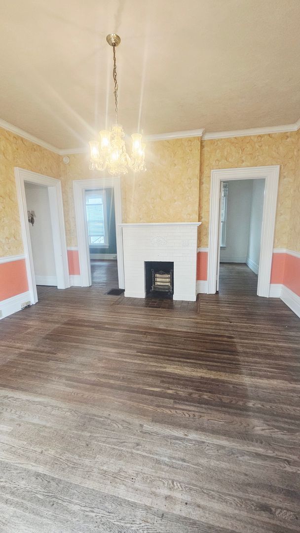 Building Photo - 461/501 Walnut Street