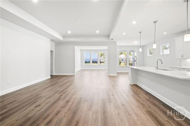 Building Photo - 469 Monterey Lp