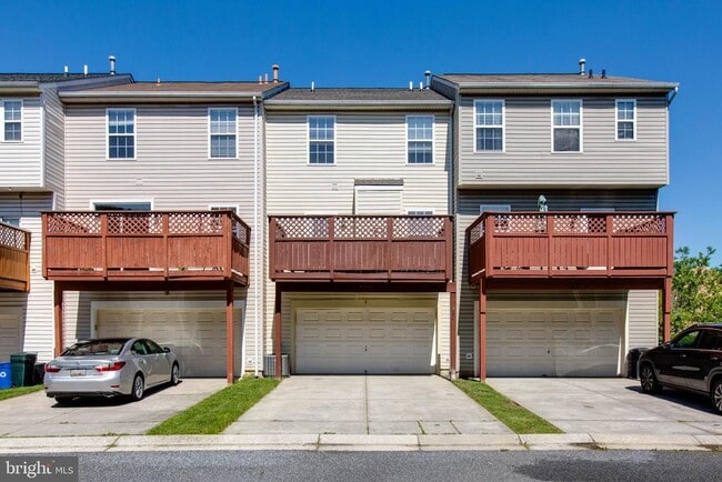 Building Photo - 9709 Leasdale Rd